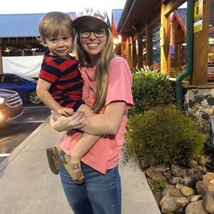 Meet your Posher, Hailey